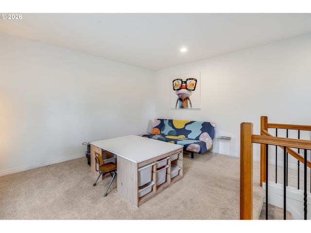 610 Sw PRIMROSE St, Portland, OR 97219