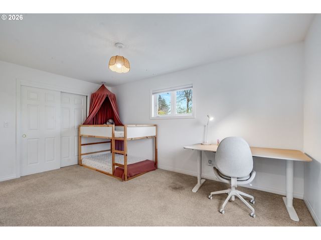 610 Sw PRIMROSE St, Portland, OR 97219