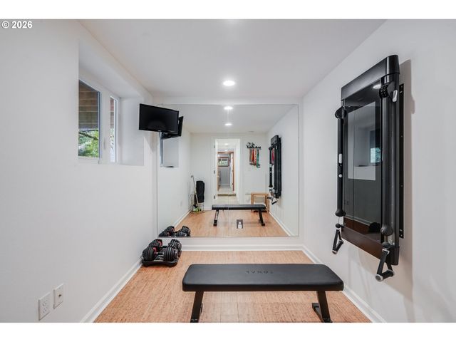 610 Sw PRIMROSE St, Portland, OR 97219