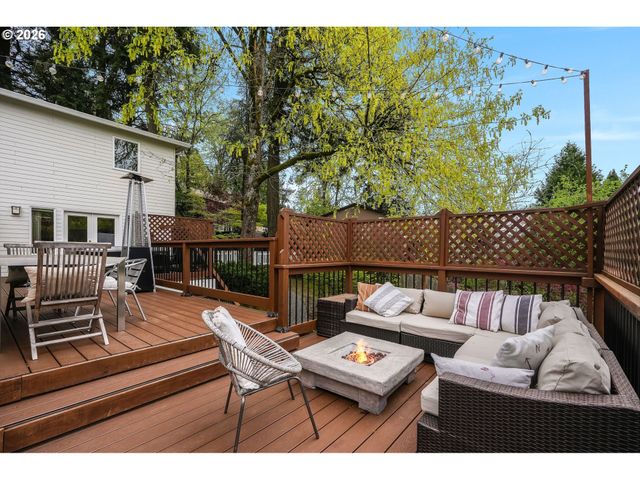 610 Sw PRIMROSE St, Portland, OR 97219