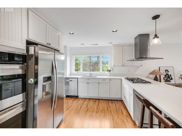 610 Sw PRIMROSE St, Portland, OR 97219