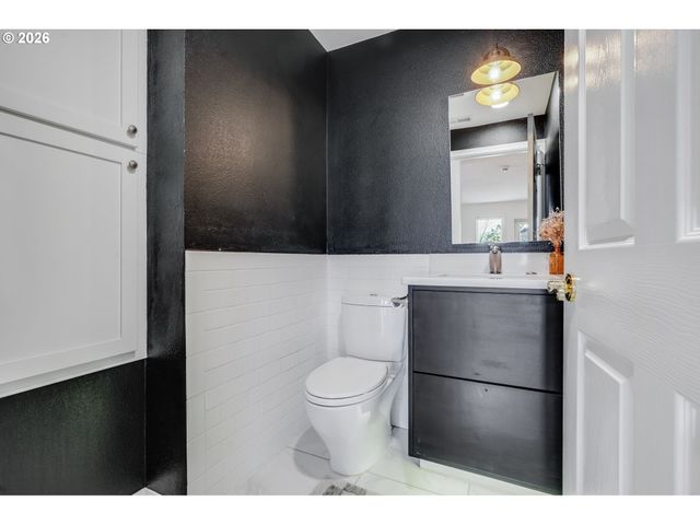 610 Sw PRIMROSE St, Portland, OR 97219