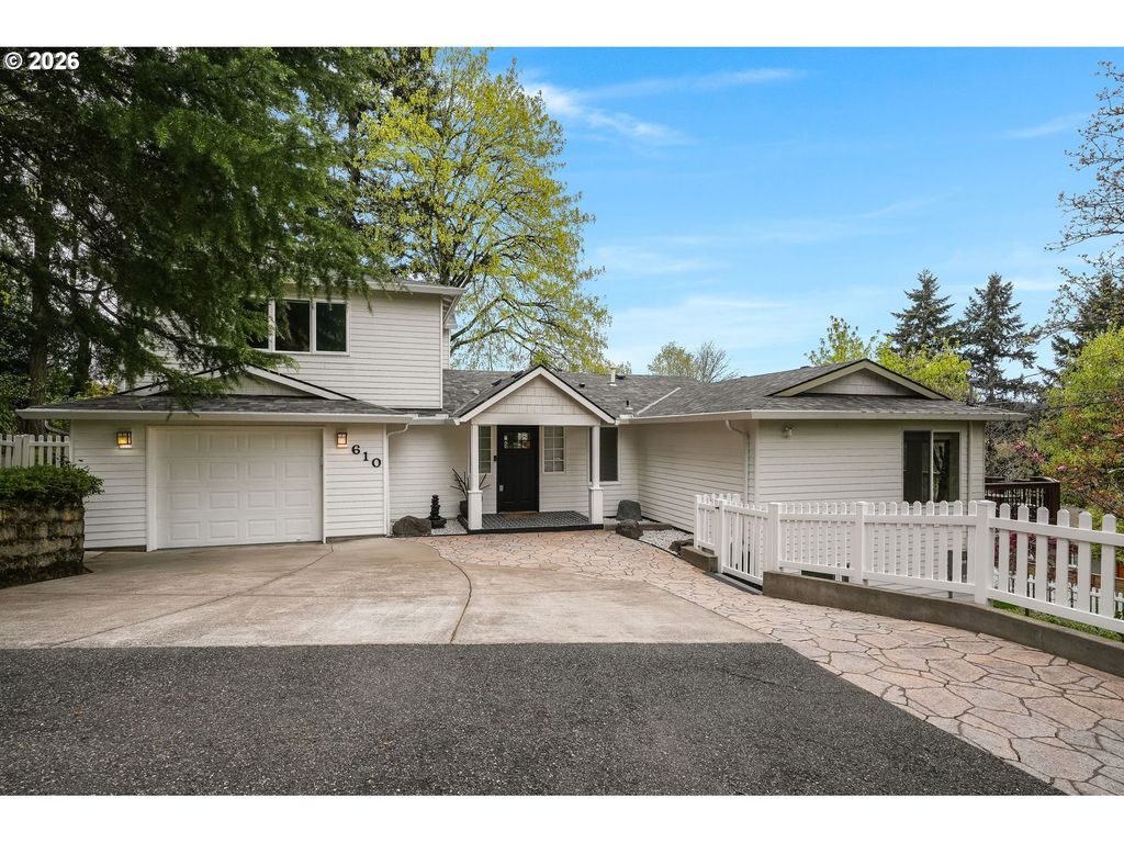 610 Sw PRIMROSE St, Portland, OR 97219