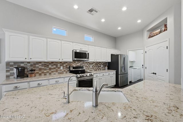 5231 W Winding Desert Drive, Marana, AZ 85658