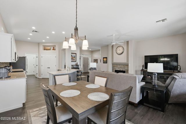 5231 W Winding Desert Drive, Marana, AZ 85658