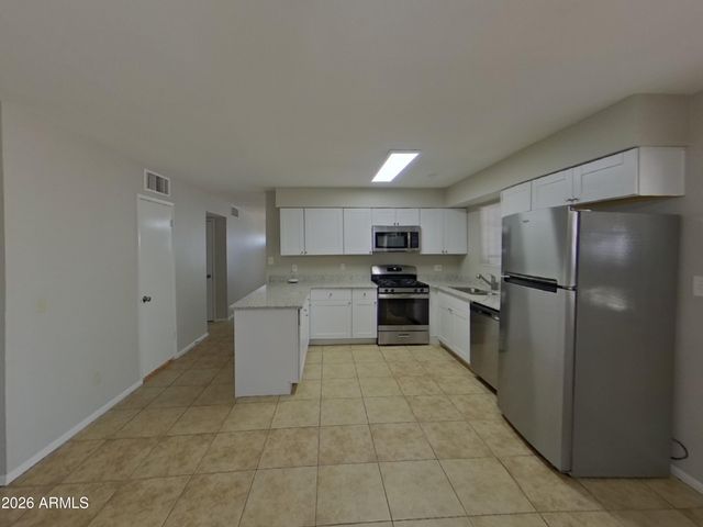 3749 W BUTLER Drive, Phoenix, AZ 85051