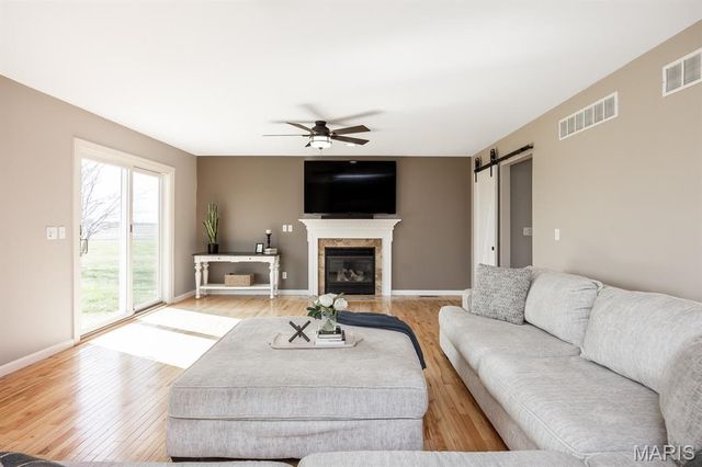 6 Primrose Lane, Trenton, IL 62293