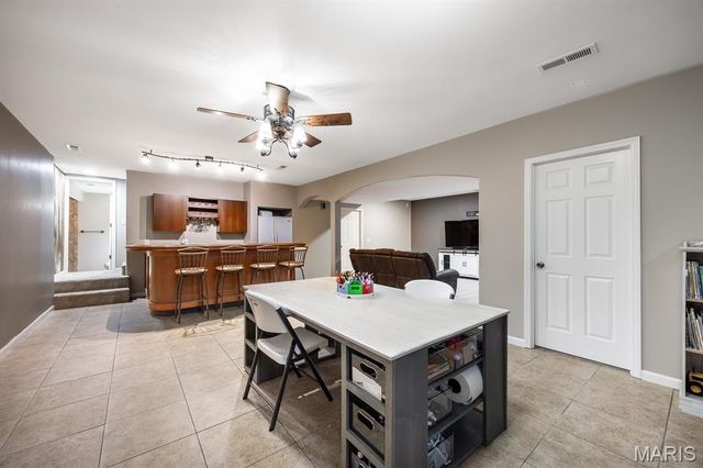 6 Primrose Lane, Trenton, IL 62293