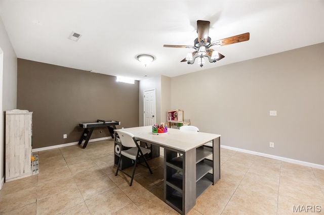 6 Primrose Lane, Trenton, IL 62293