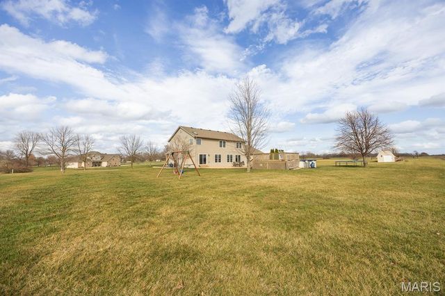 6 Primrose Lane, Trenton, IL 62293
