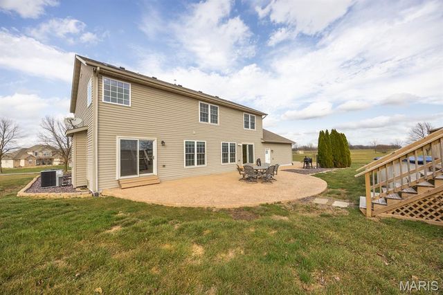 6 Primrose Lane, Trenton, IL 62293