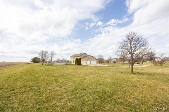 6 Primrose Lane, Trenton, IL 62293