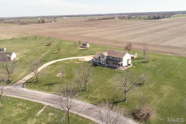 6 Primrose Lane, Trenton, IL 62293