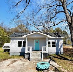 1086 Barton Street, Conyers, GA 30012