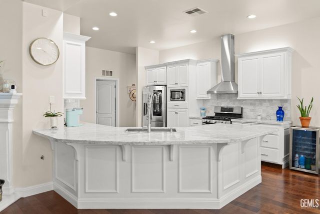 11502 Crabbet Park Drive, Bakersfield, CA 93311