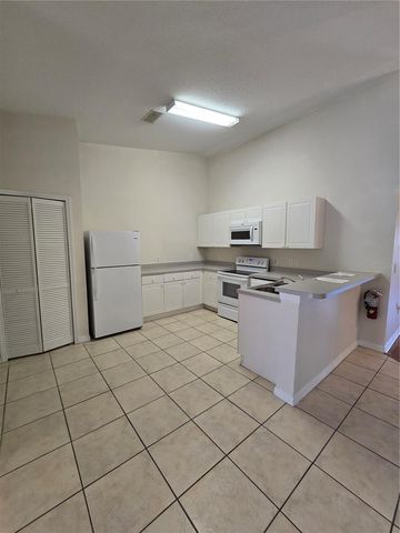 2790 CLUB CORTILE CIRCLE B, Kissimmee, FL 34746