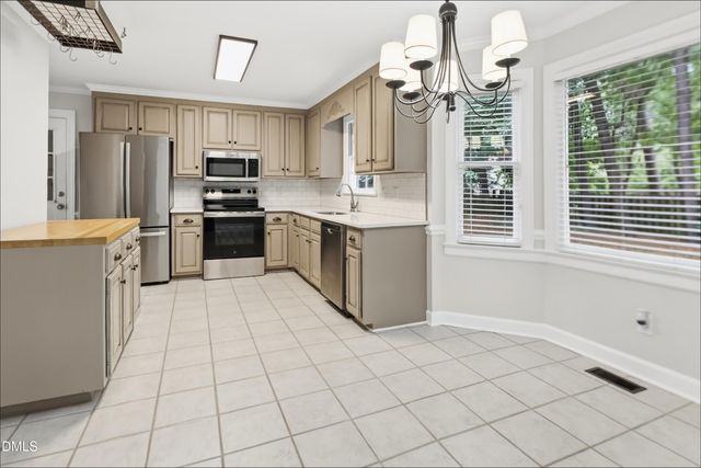 1808 Thorpshire Drive, Raleigh, NC 27615