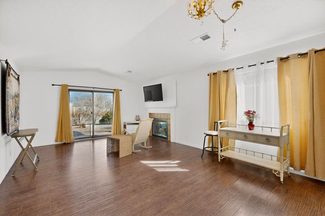 4848 Platinum Loop NE, Rio Rancho, NM 87124