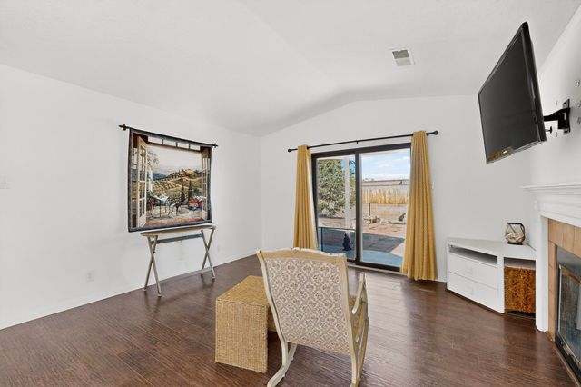 4848 Platinum Loop NE, Rio Rancho, NM 87124