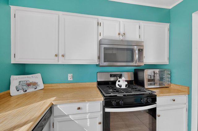 4848 Platinum Loop NE, Rio Rancho, NM 87124