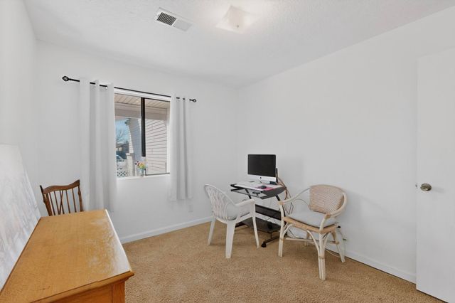 4848 Platinum Loop NE, Rio Rancho, NM 87124