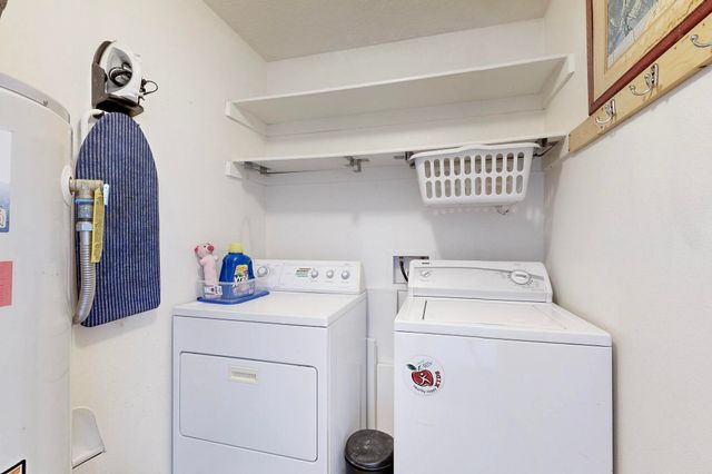 4848 Platinum Loop NE, Rio Rancho, NM 87124