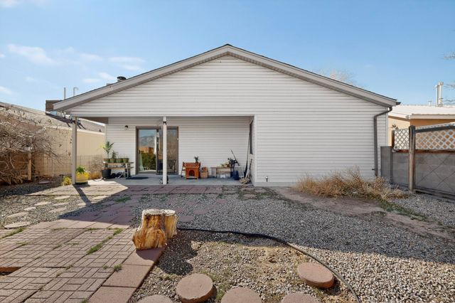 4848 Platinum Loop NE, Rio Rancho, NM 87124