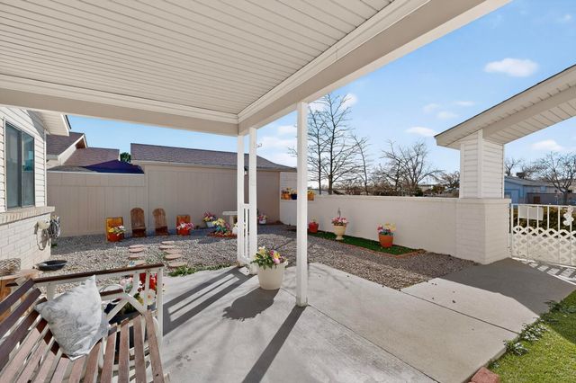 4848 Platinum Loop NE, Rio Rancho, NM 87124