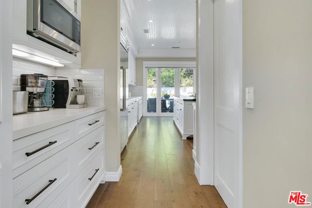 19633 Wells Drive, Tarzana, CA 91356