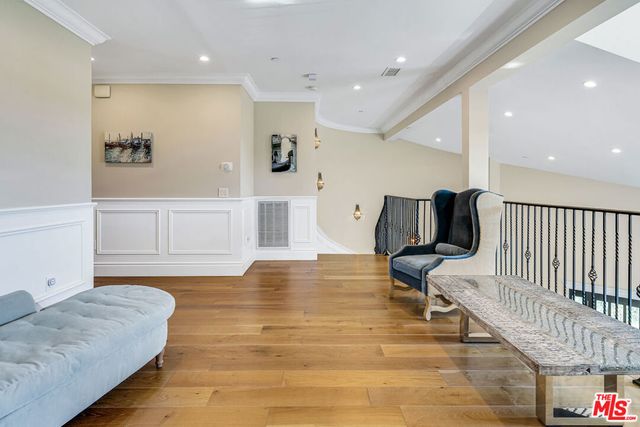 19633 Wells Drive, Tarzana, CA 91356