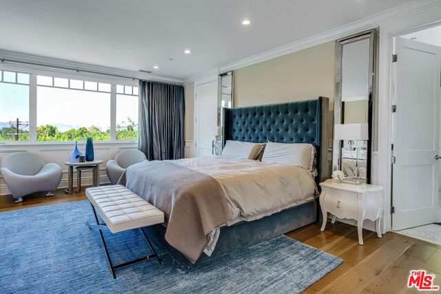 19633 Wells Drive, Tarzana, CA 91356