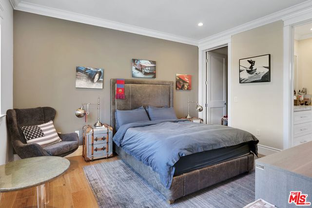 19633 Wells Drive, Tarzana, CA 91356