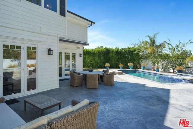 19633 Wells Drive, Tarzana, CA 91356