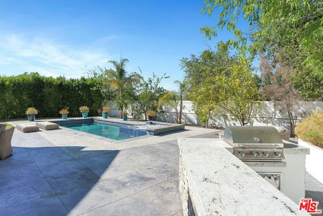 19633 Wells Drive, Tarzana, CA 91356