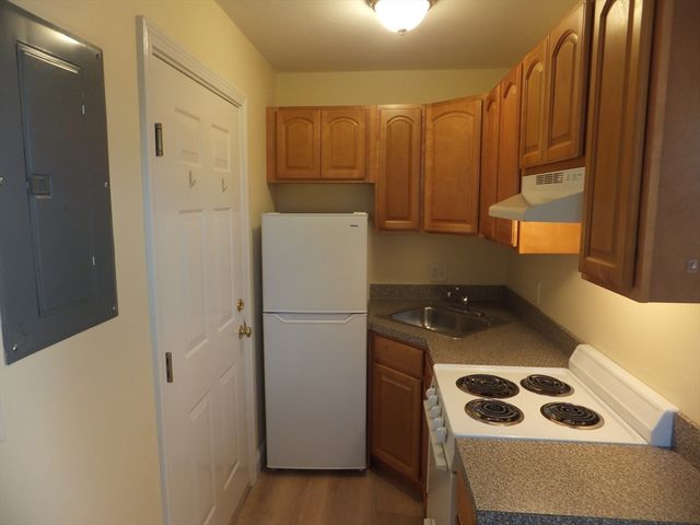 1581 Commercial St 5, Weymouth, MA 02189