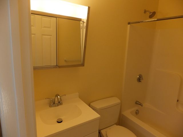 1581 Commercial St 5, Weymouth, MA 02189