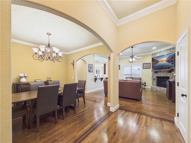 6105 Sage Drive, Rogers, AR 72758
