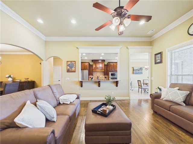 6105 Sage Drive, Rogers, AR 72758