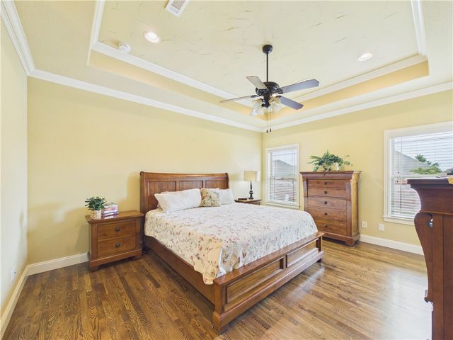 6105 Sage Drive, Rogers, AR 72758