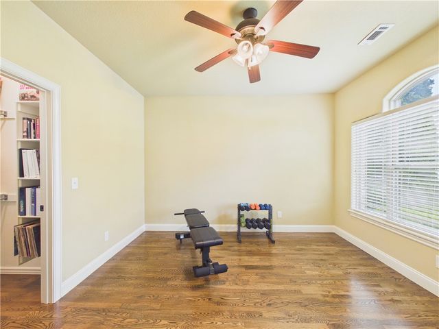 6105 Sage Drive, Rogers, AR 72758