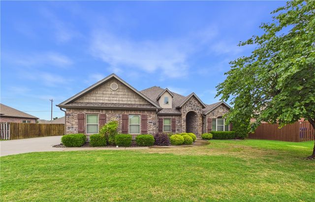 6105 Sage Drive, Rogers, AR 72758