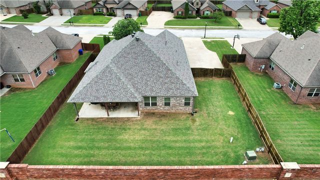 6105 Sage Drive, Rogers, AR 72758