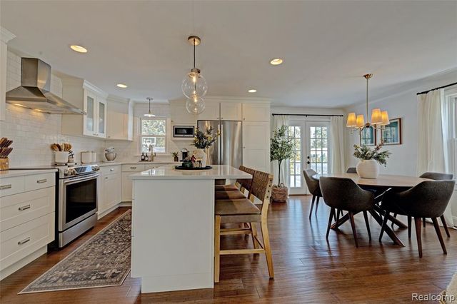 4404 Pinedale Avenue, Clarkston, MI 48346