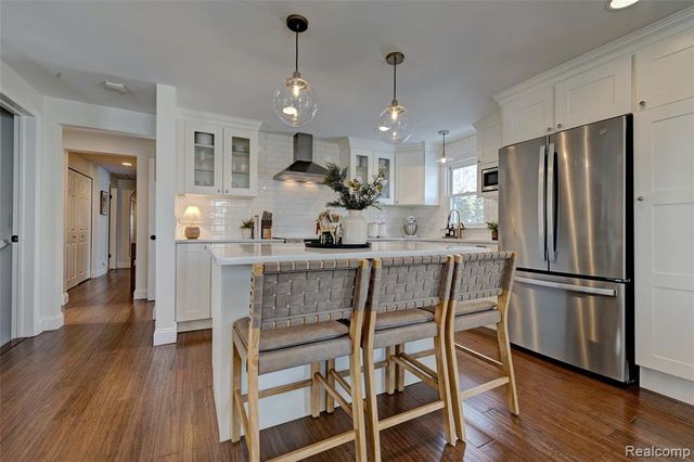 4404 Pinedale Avenue, Clarkston, MI 48346