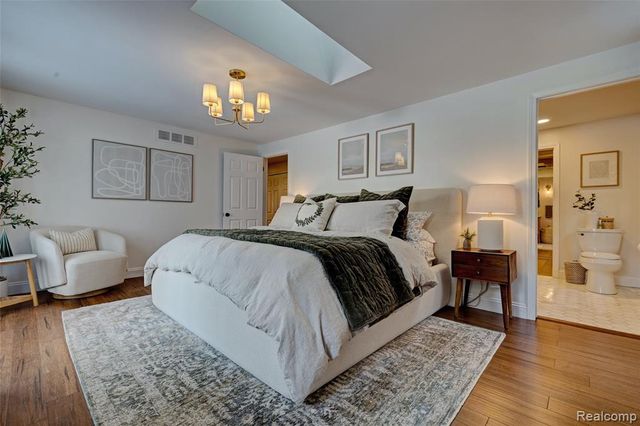 4404 Pinedale Avenue, Clarkston, MI 48346