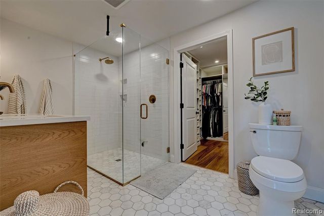 4404 Pinedale Avenue, Clarkston, MI 48346