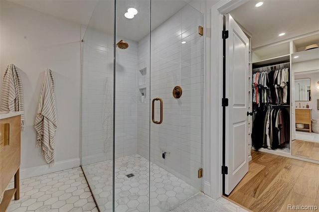 4404 Pinedale Avenue, Clarkston, MI 48346