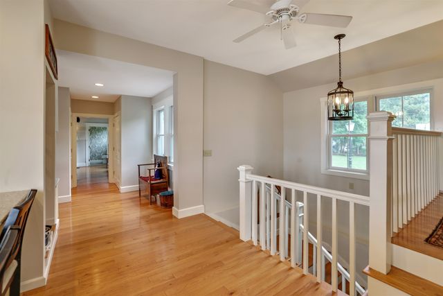 130 Lands End Road, Derby, VT 05829