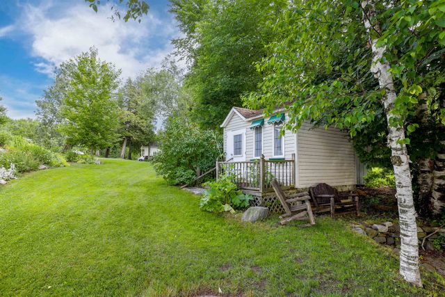 130 Lands End Road, Derby, VT 05829