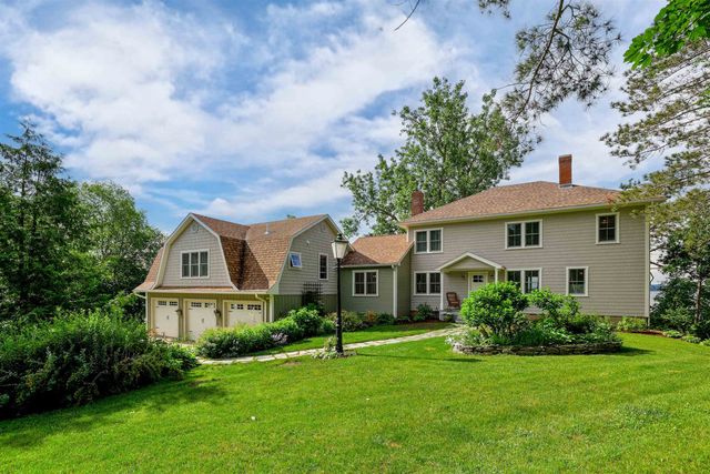 130 Lands End Road, Derby, VT 05829